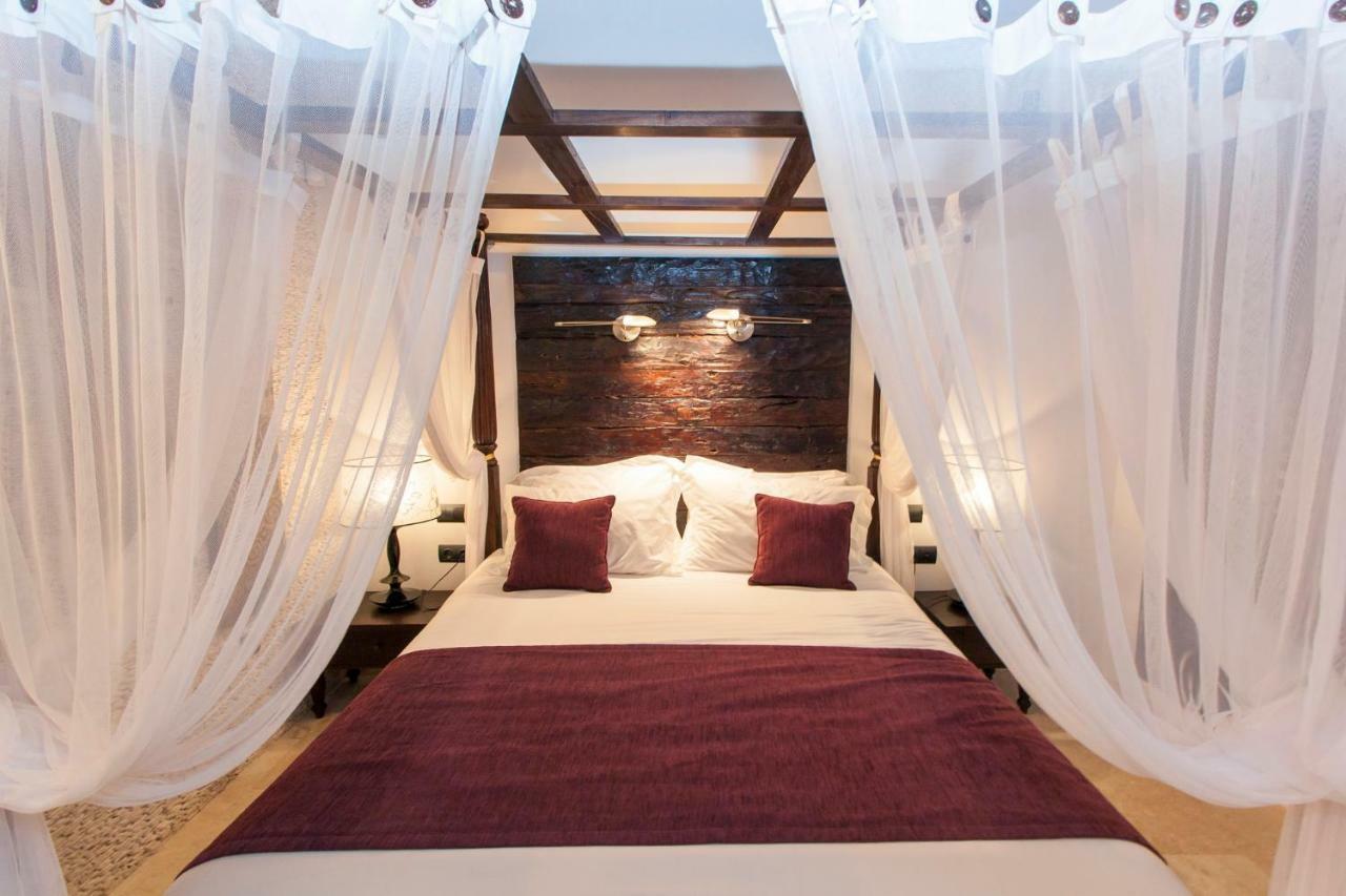 Ibiza Luxury Villa ซานตาเอวเลเรียเดสริว ภายนอก รูปภาพ