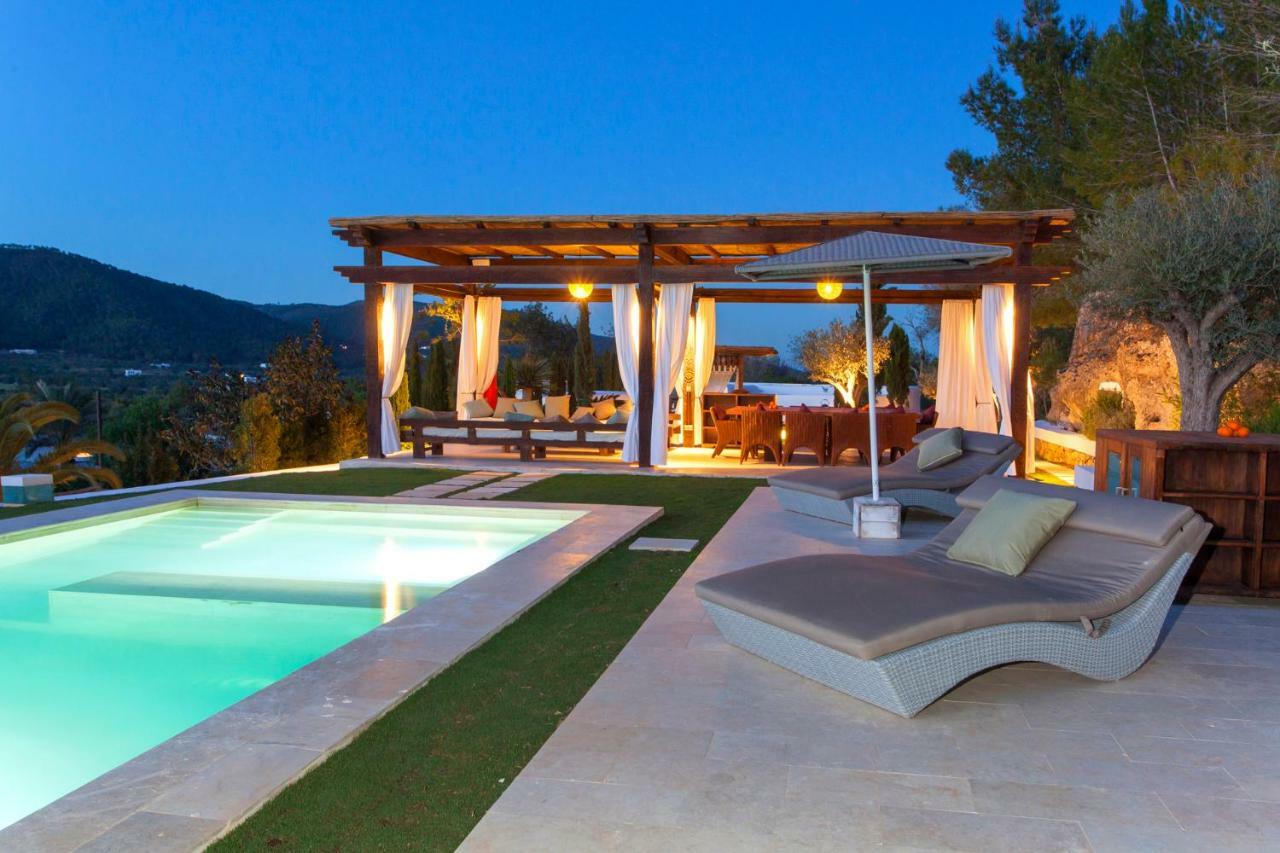 Ibiza Luxury Villa ซานตาเอวเลเรียเดสริว ภายนอก รูปภาพ