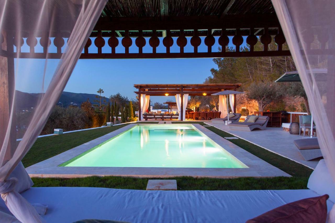 Ibiza Luxury Villa ซานตาเอวเลเรียเดสริว ภายนอก รูปภาพ